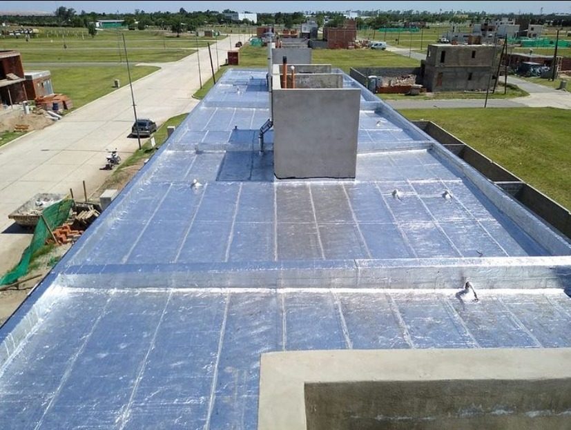 Terraza de un housing en Villa Allende impermeabilizada con membrana de aluminio